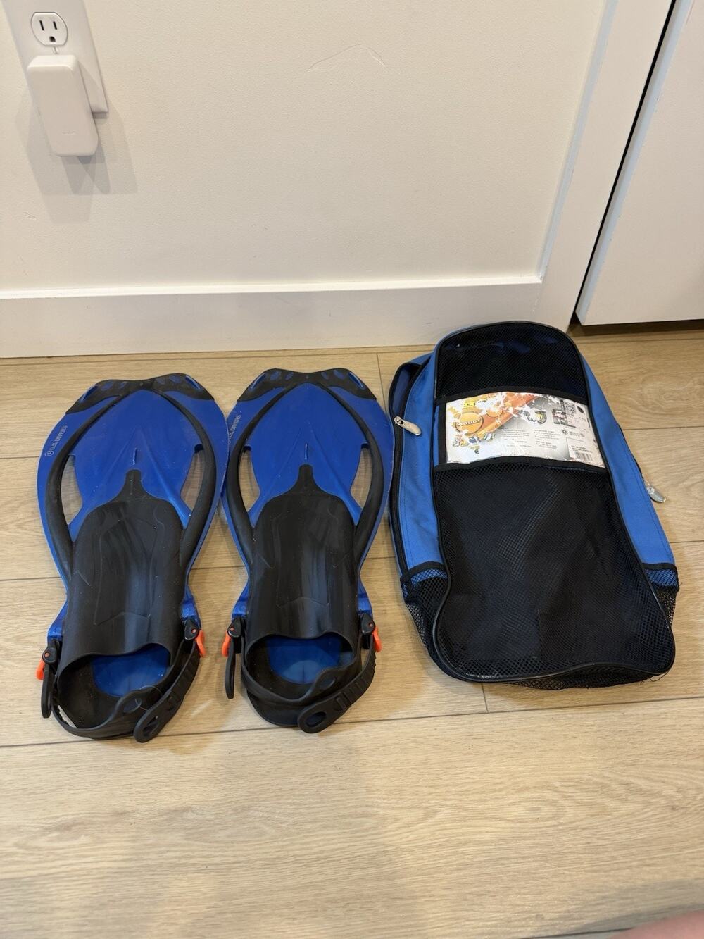 US Divers, Adult, Fin Set, Carry Bag,